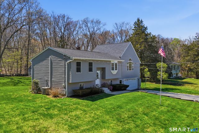59 Oakwood Boulevard, Plainfield, CT 06374