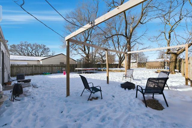 129 S Kokomo Ave, Derby, KS 67037