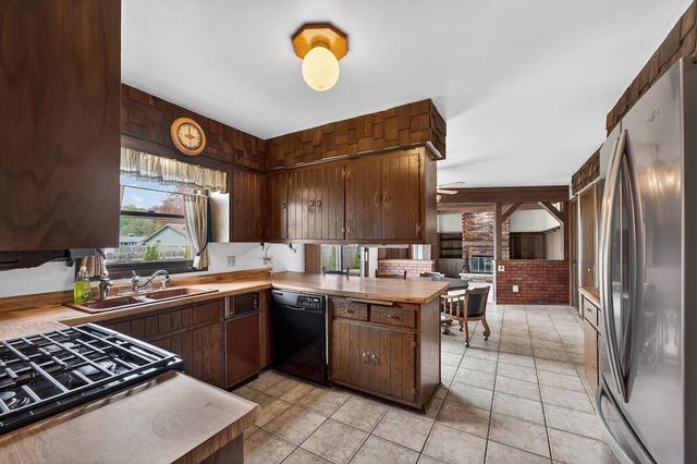 4332 Chekanoff DRIVE, Mount Pleasant, WI 53403