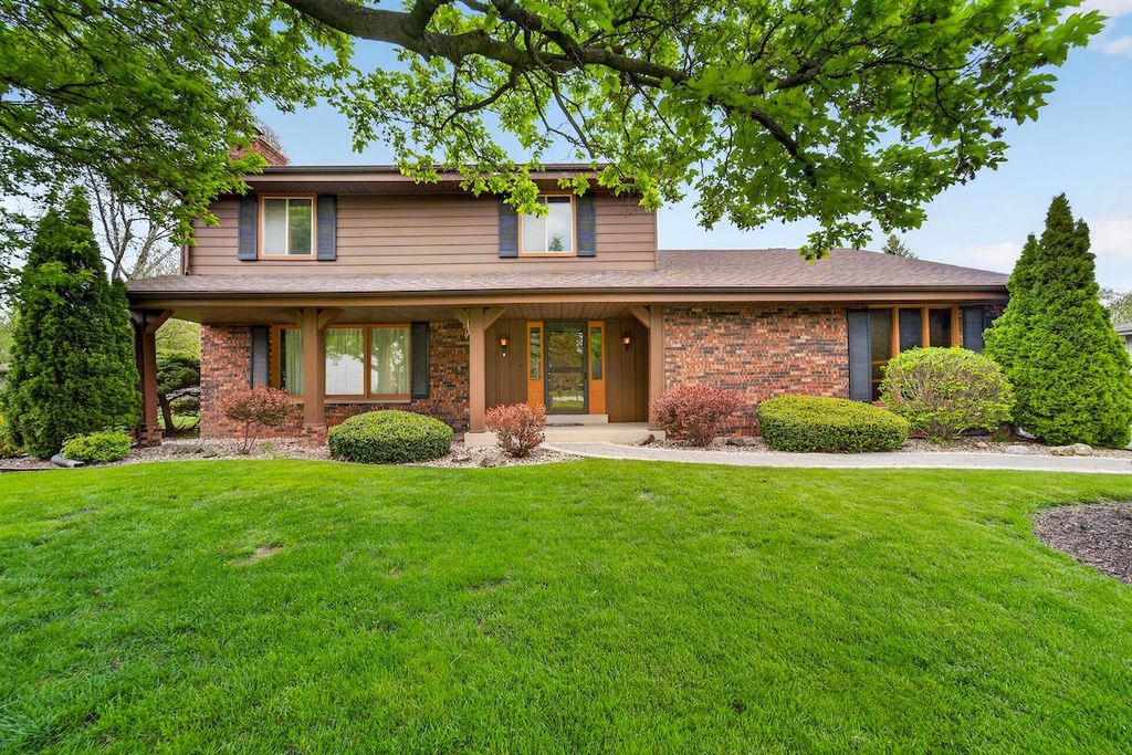 4332 Chekanoff DRIVE, Mount Pleasant, WI 53403