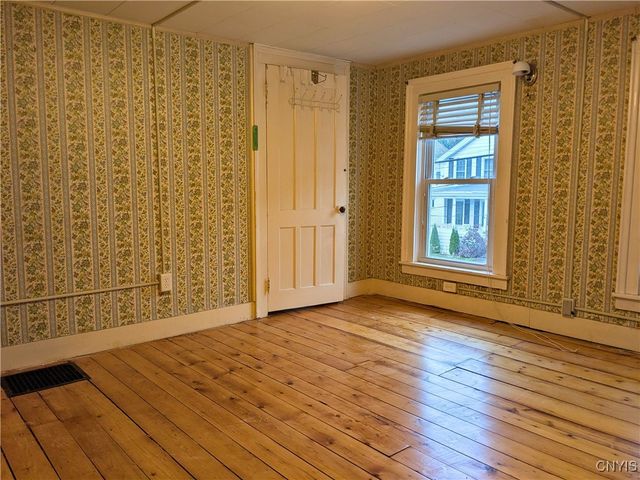 121 Loomis Street, Little Falls City, NY 13365