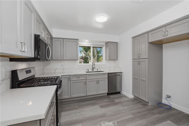1375 N Chestnut, Rialto, CA 92376
