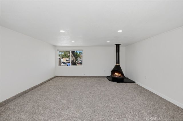 1375 N Chestnut, Rialto, CA 92376