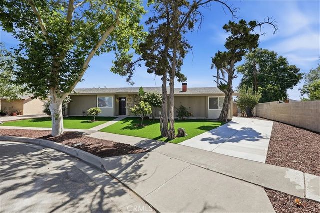 1375 N Chestnut, Rialto, CA 92376