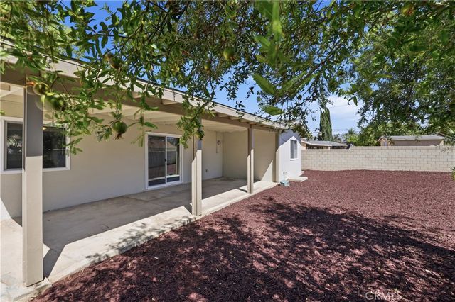 1375 N Chestnut, Rialto, CA 92376