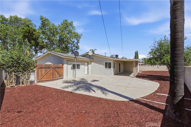 1375 N Chestnut, Rialto, CA 92376