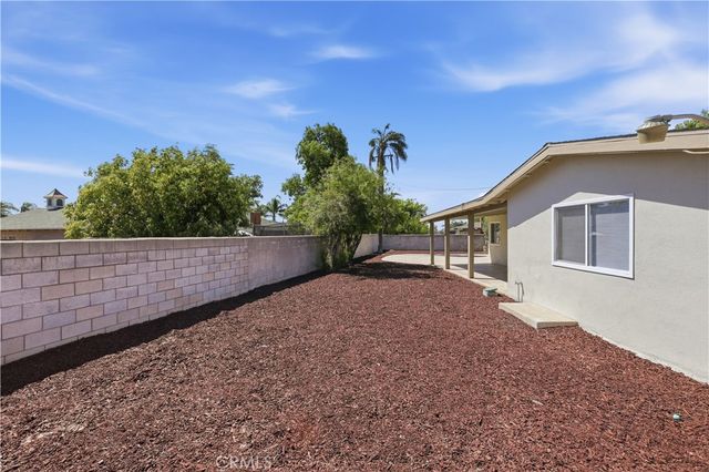 1375 N Chestnut, Rialto, CA 92376
