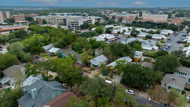 708 W 35th ST, Austin, TX 78705