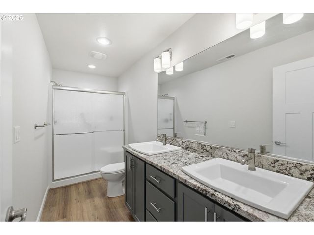 2046 Se ACADEMY St, Dallas, OR 97338