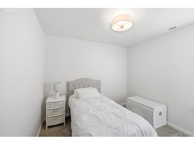 2046 Se ACADEMY St, Dallas, OR 97338