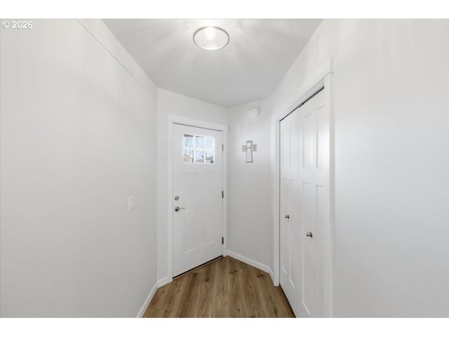 2046 Se ACADEMY St, Dallas, OR 97338