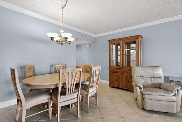 2801 N Palm Aire Drive 203, Pompano Beach, FL 33069