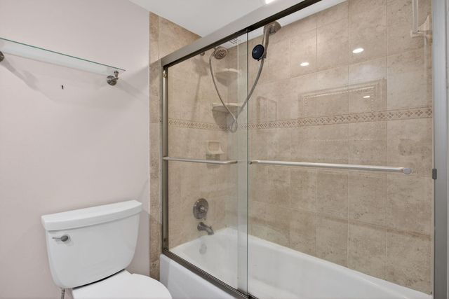 2801 N Palm Aire Drive 203, Pompano Beach, FL 33069