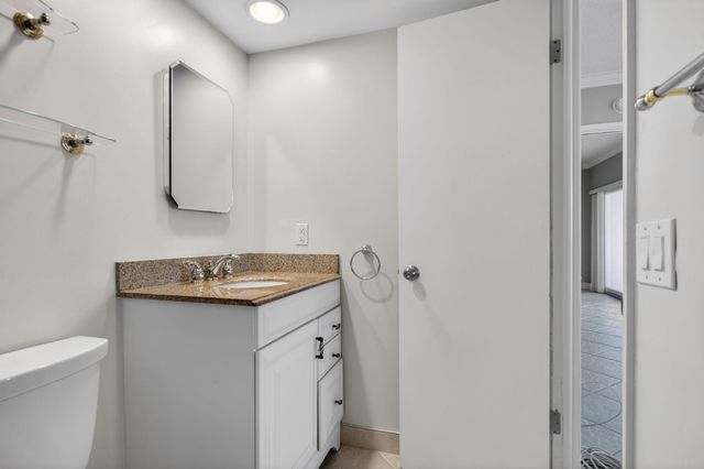 2801 N Palm Aire Drive 203, Pompano Beach, FL 33069