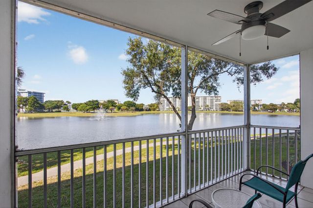 2801 N Palm Aire Drive 203, Pompano Beach, FL 33069