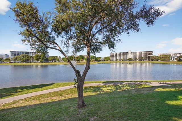 2801 N Palm Aire Drive 203, Pompano Beach, FL 33069