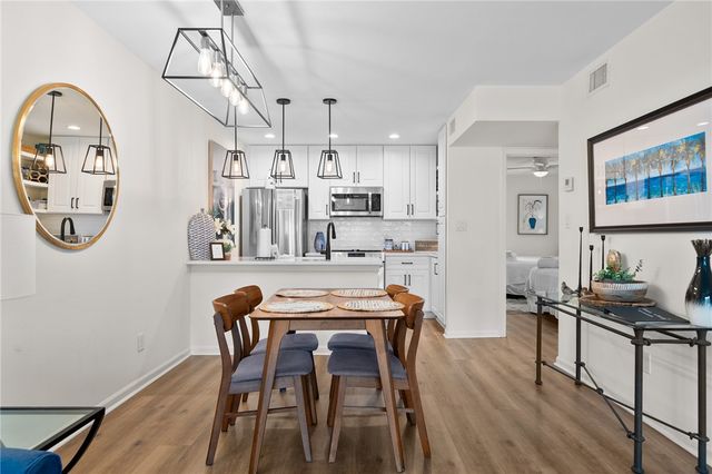 905 Sandollar St 905, Rockport, TX 78382