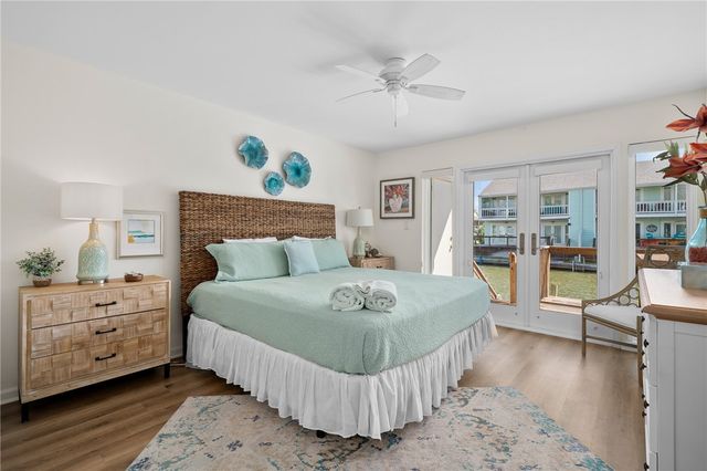 905 Sandollar St 905, Rockport, TX 78382