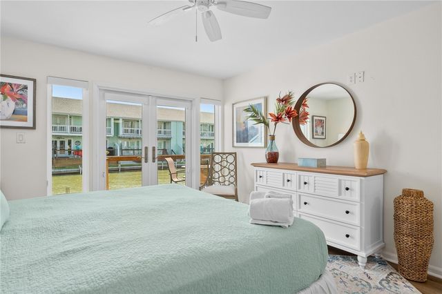 905 Sandollar St 905, Rockport, TX 78382