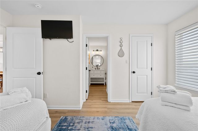 905 Sandollar St 905, Rockport, TX 78382