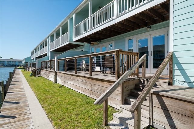 905 Sandollar St 905, Rockport, TX 78382