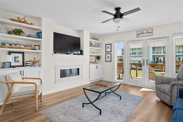 905 Sandollar St 905, Rockport, TX 78382