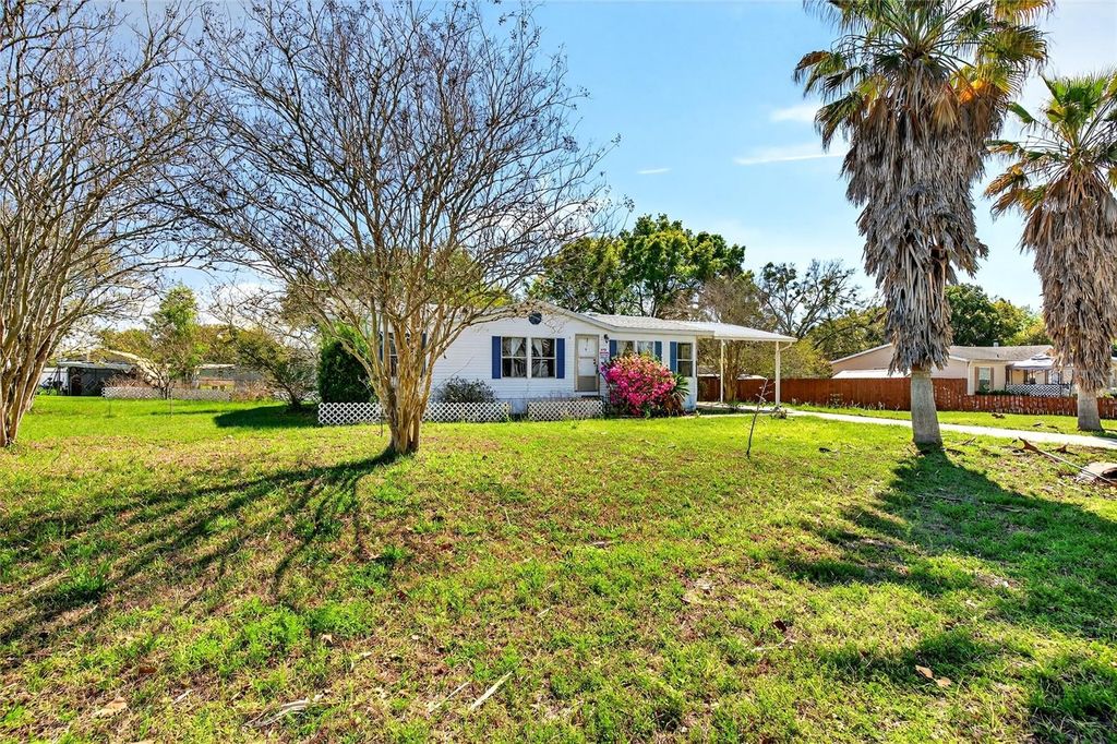 Image 2 of property listing at 6740 SW 84TH STREET, Ocala, FL 34476