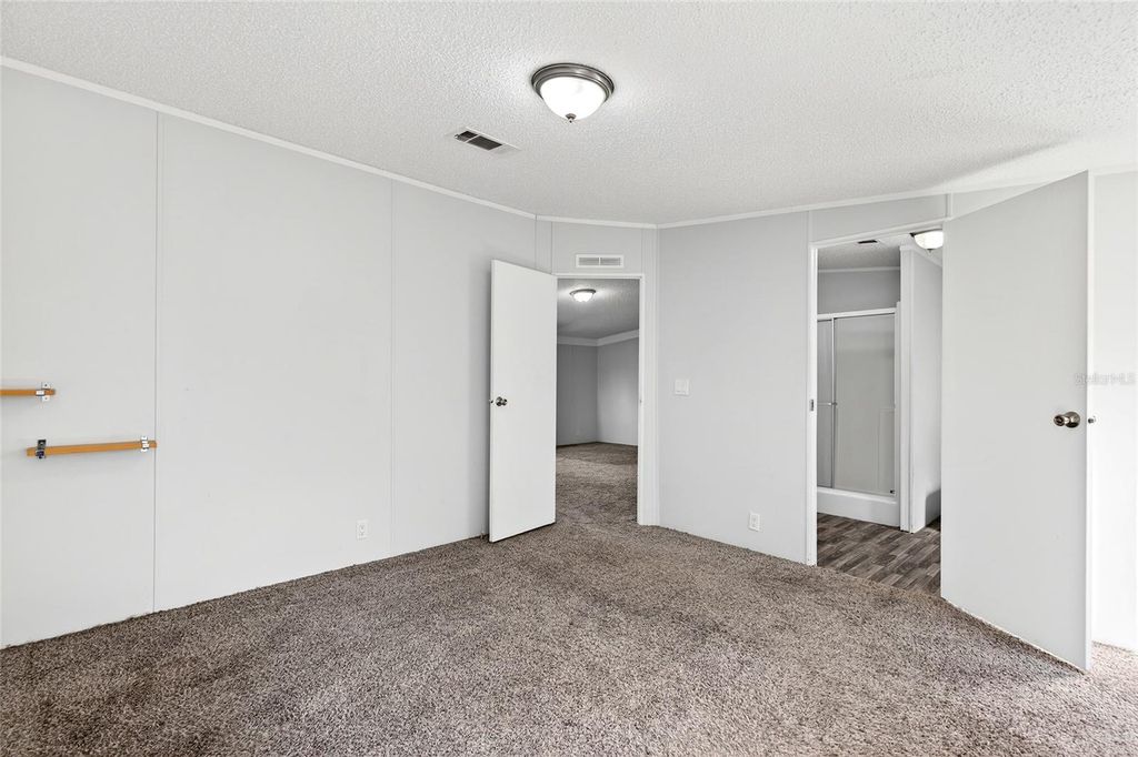 Image 15 of property listing at 6740 SW 84TH STREET, Ocala, FL 34476