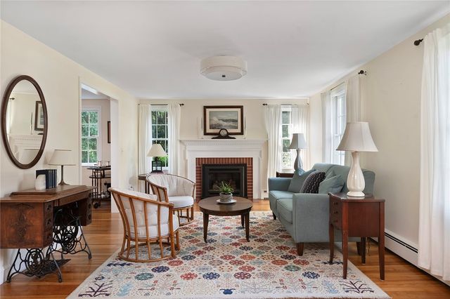 419 Nayatt Road, Barrington, RI 02806