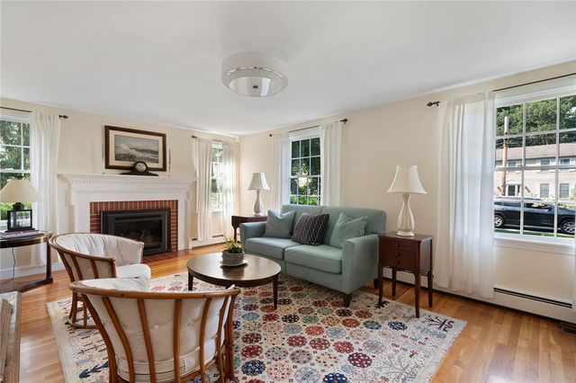 419 Nayatt Road, Barrington, RI 02806