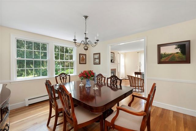 419 Nayatt Road, Barrington, RI 02806