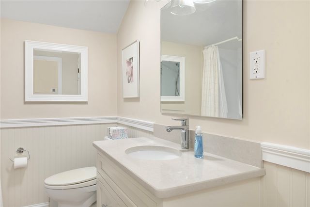 419 Nayatt Road, Barrington, RI 02806