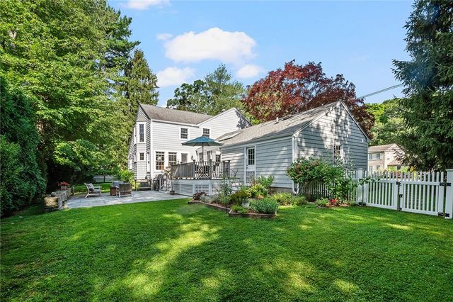 419 Nayatt Road, Barrington, RI 02806