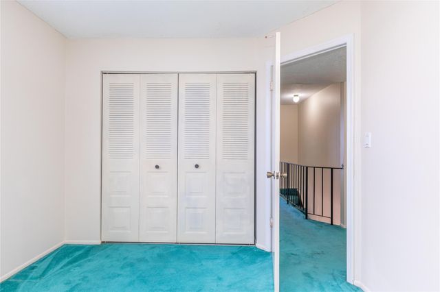 4281 W 10th Ct, Hialeah, FL 33012