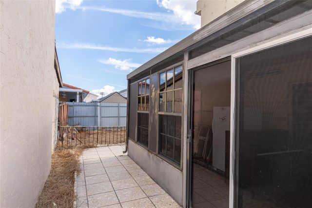 4281 W 10th Ct, Hialeah, FL 33012