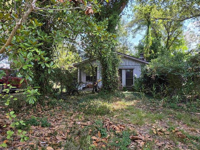 202 Seaman Street, Lake Charles, LA 70611