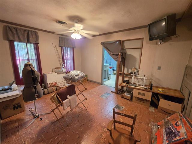 202 Seaman Street, Lake Charles, LA 70611