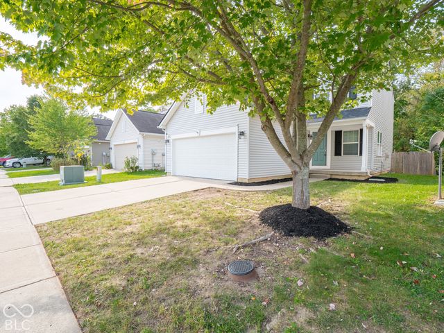 8066 Loveridge Drive, Indianapolis, IN 46268