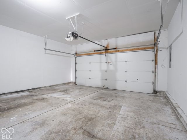 8066 Loveridge Drive, Indianapolis, IN 46268
