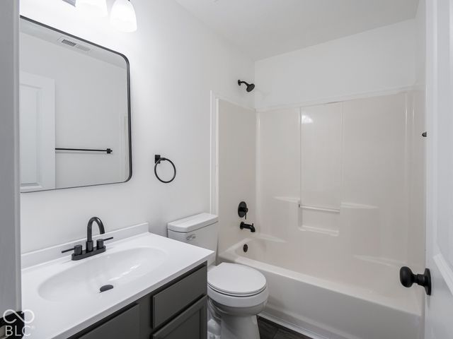 8066 Loveridge Drive, Indianapolis, IN 46268