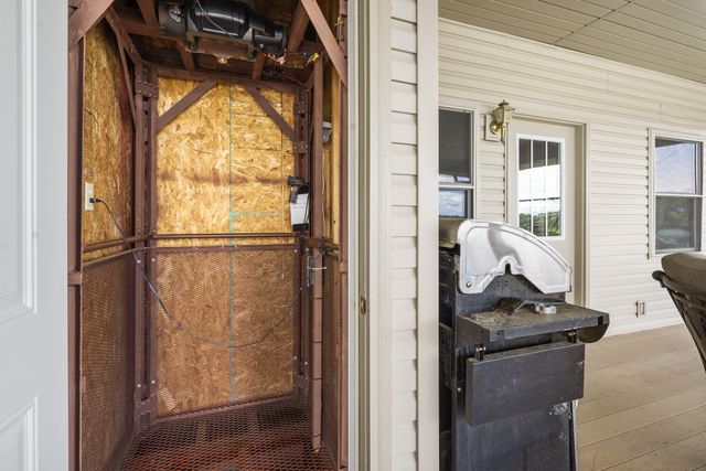 460 Jackson Hollow Road, Galena, MO 65656