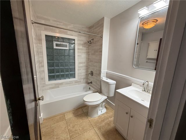 10806 Clifton Boulevard West, Cleveland, OH 44102