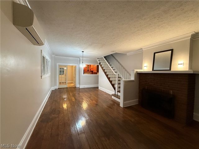 10806 Clifton Boulevard West, Cleveland, OH 44102