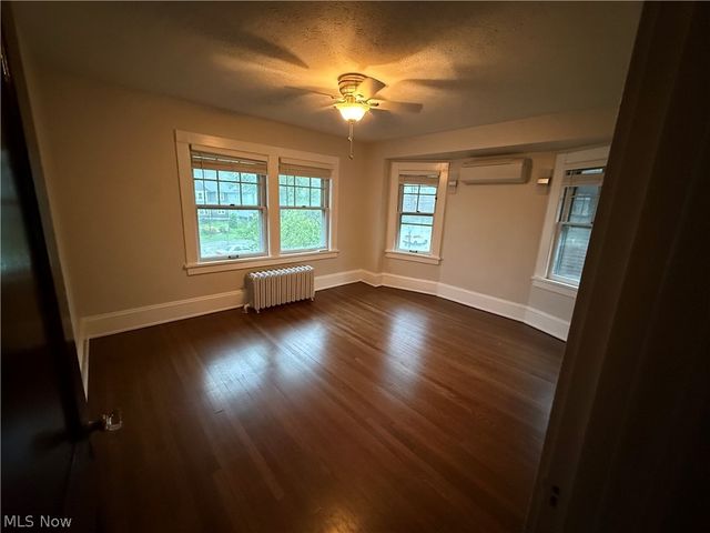 10806 Clifton Boulevard West, Cleveland, OH 44102