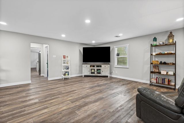 58 HAYES RD, Unincorporated, TN 38058