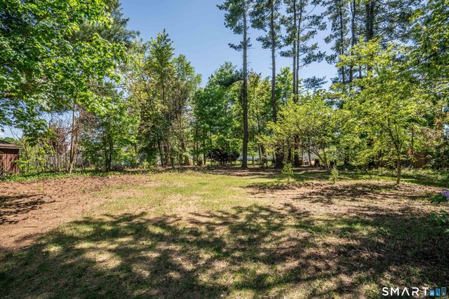 17 Schaffer Drive, East Hartford, CT 06118