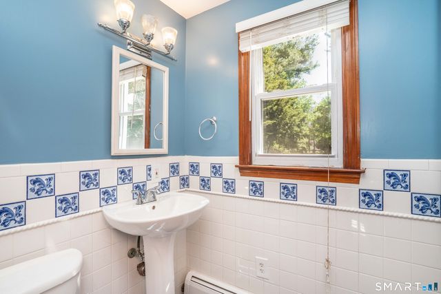 17 Schaffer Drive, East Hartford, CT 06118