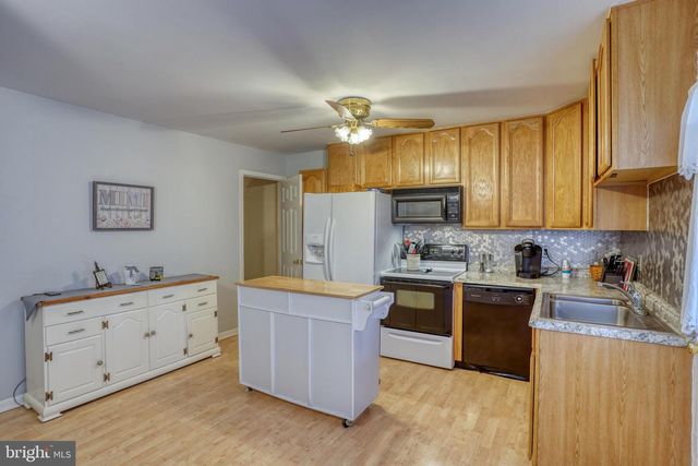 512 11TH, New Castle, DE 19720