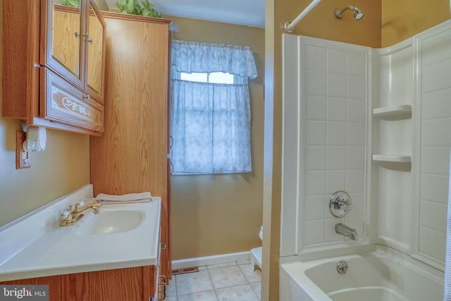 512 11TH, New Castle, DE 19720