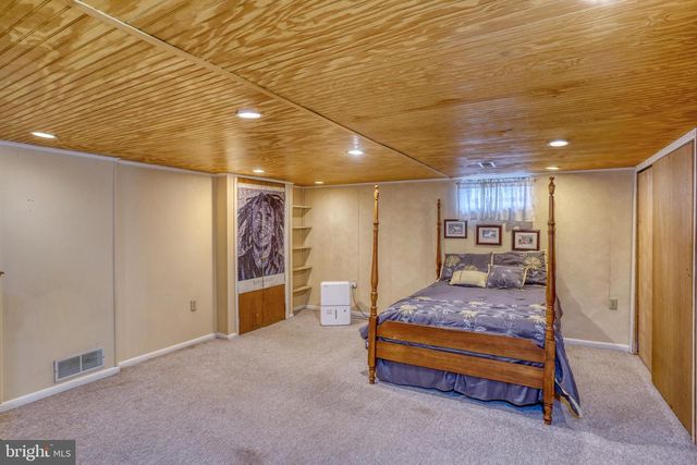 512 11TH, New Castle, DE 19720
